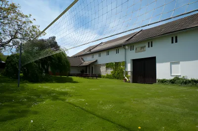 Penzion U Roušarů - Travnaté hřiště